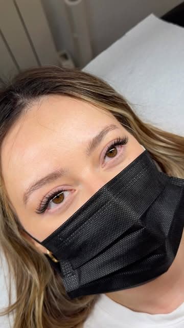 Extensions de cils, effet naturel — réel Instagram